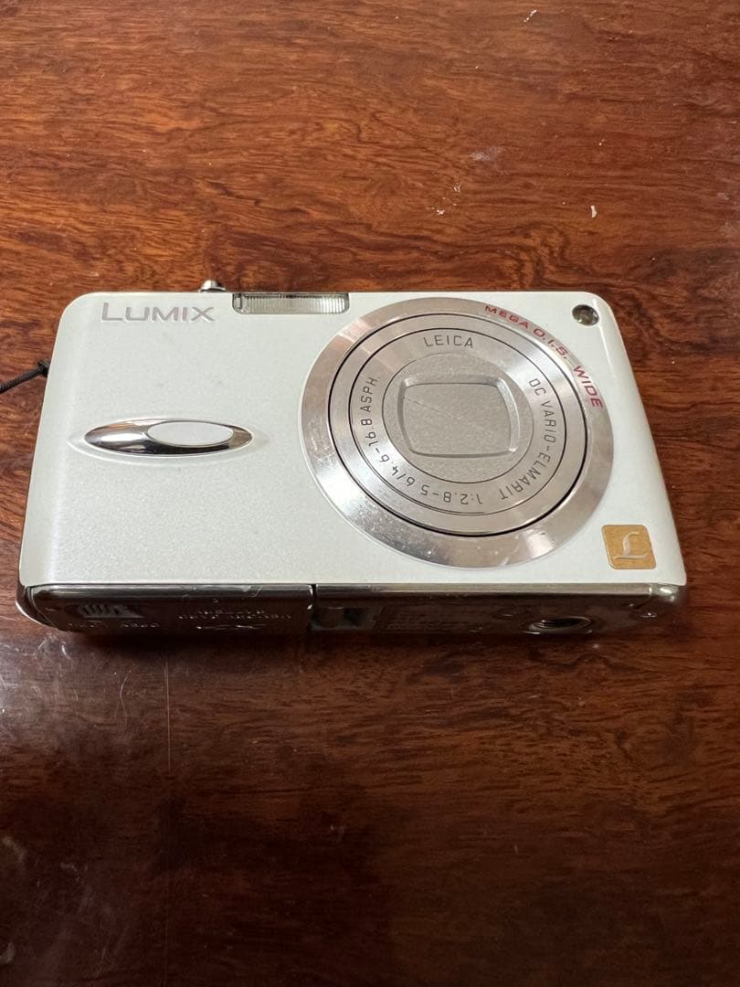 Panasonic LUMIX コンパクトデジタルカメラ中古稼働品