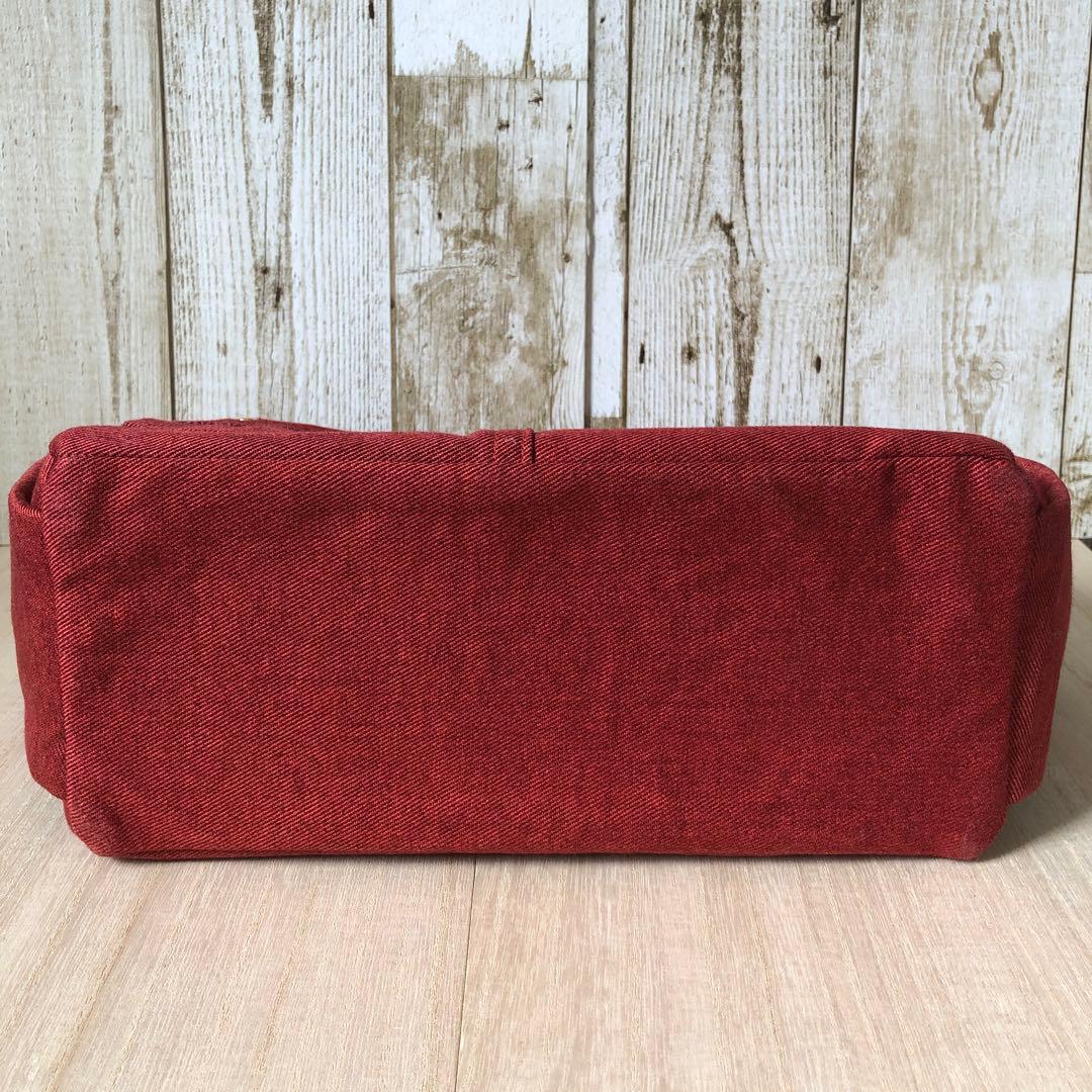 MIHØ　トートバッグ　入り口ファスナー　ショルダーベルト付き　レッド