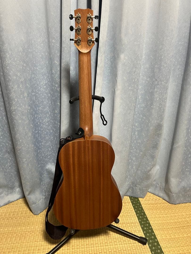 リメンバーミー　ミニギター。