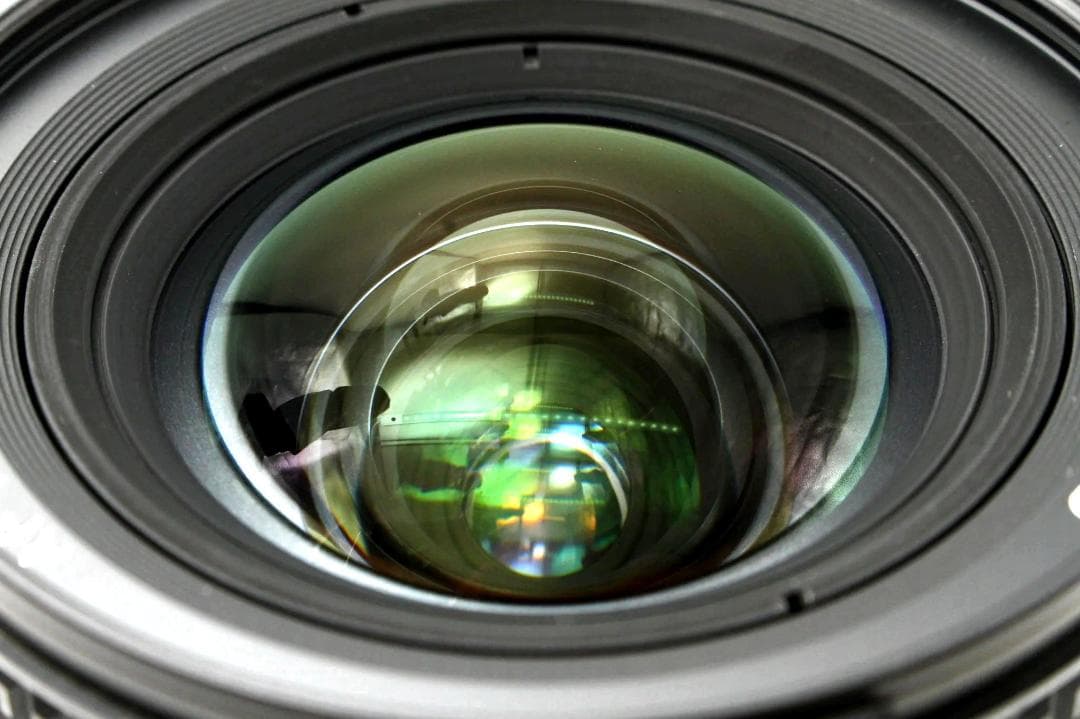 Nikon AF Nikkor 20-35mm F2.8 D 広角ズームレンズ