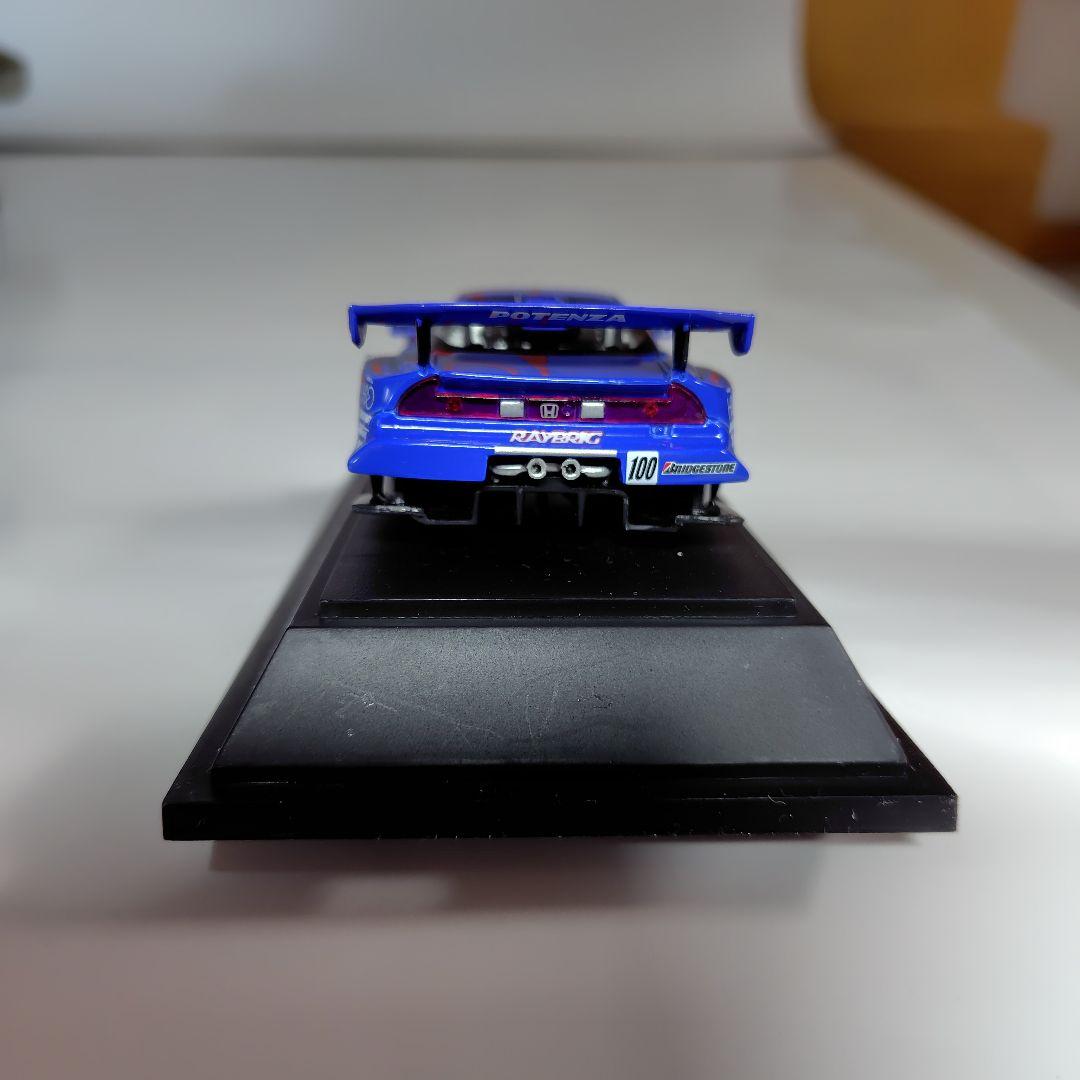 ハローキティレースクイーンとRAYBRIG NSX GT ダイキャストモデル