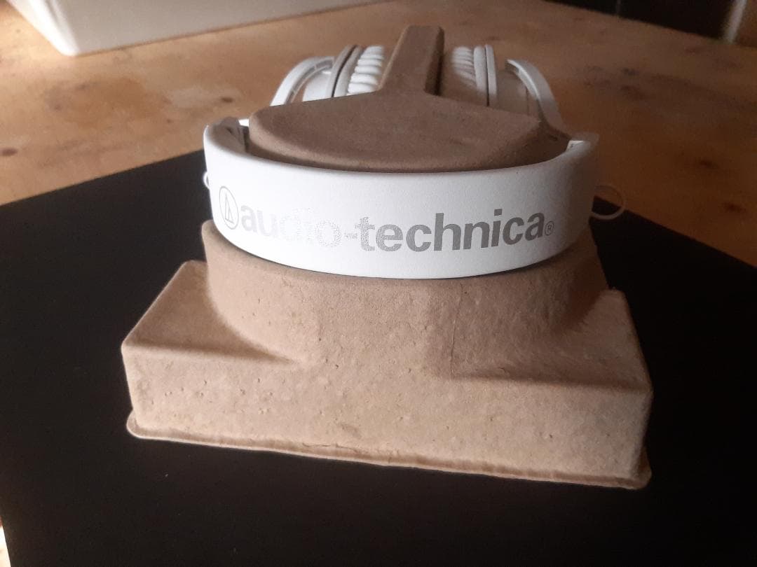ヘッドホン audio-technicaATH-20xBT