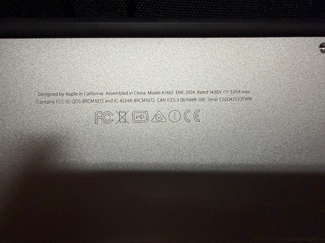 MacBook Air 11インチ Early 2015 128GB SSD