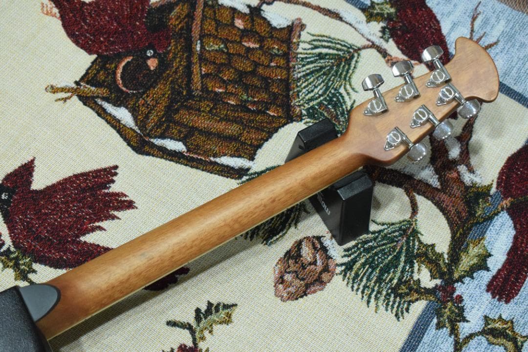 Ovation Celebrity CC48 Blue ハードケース付 動作良好