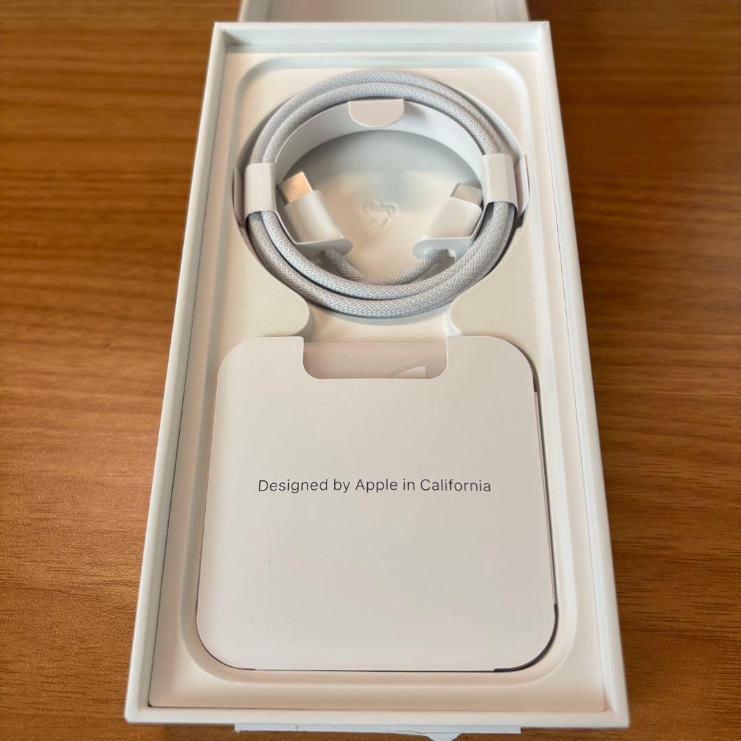 Apple iPhone15Pro ナチュラルチタニウム256GB【美品】89%