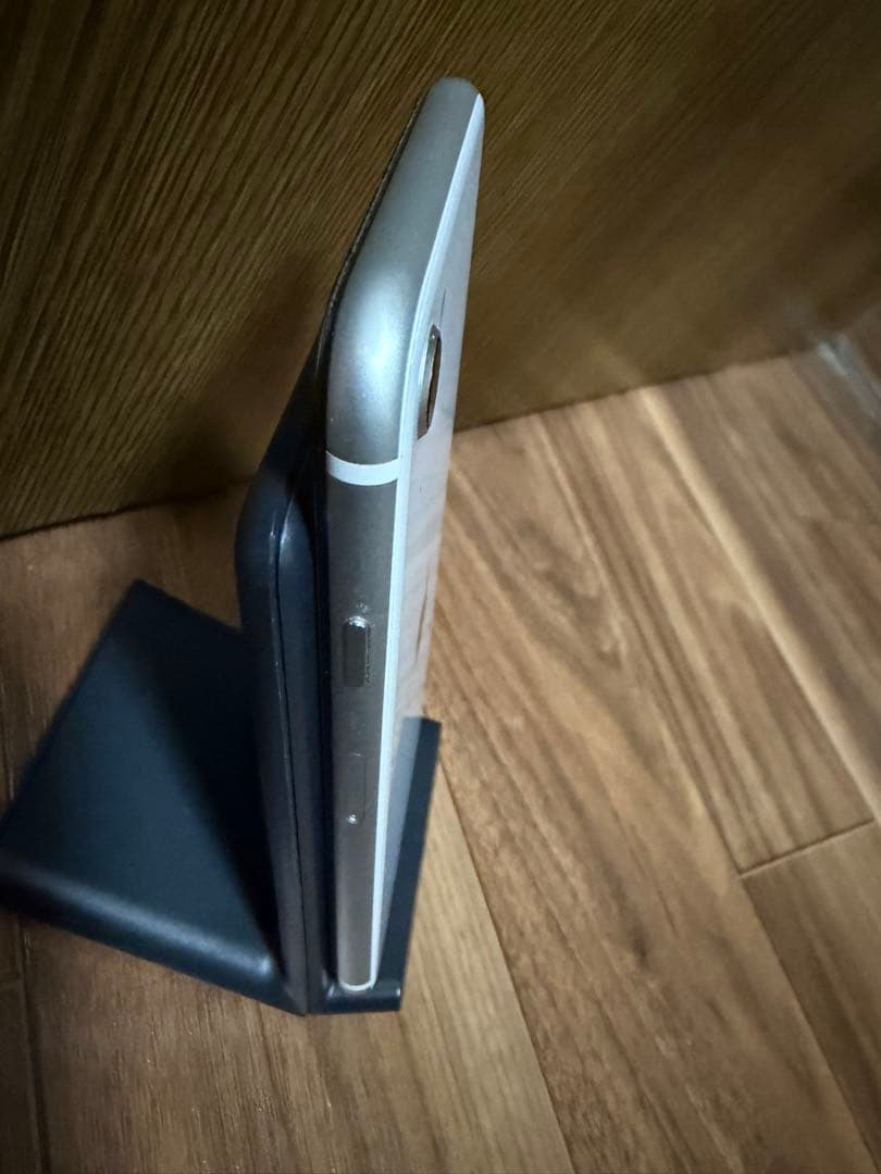 ⭐️極美品⭐️Apple iPhone SE⭐️第二世代 ホワイト 64G⭐️