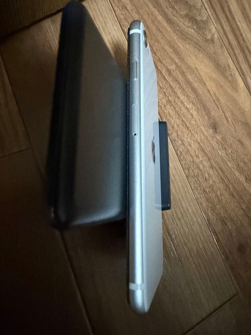 ⭐️極美品⭐️Apple iPhone SE⭐️第二世代 ホワイト 64G⭐️