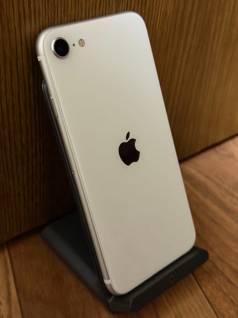 ⭐️極美品⭐️Apple iPhone SE⭐️第二世代 ホワイト 64G⭐️