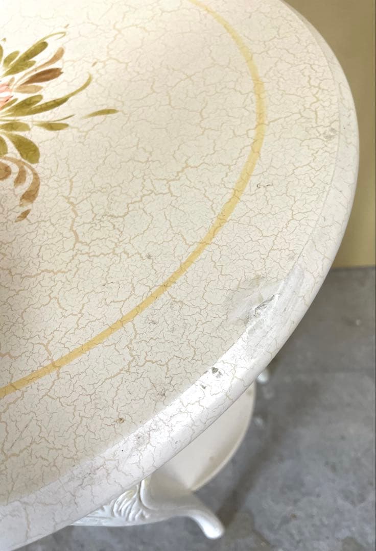 アンティーク風 サイドテーブル円形 飾り台 シャビーシック