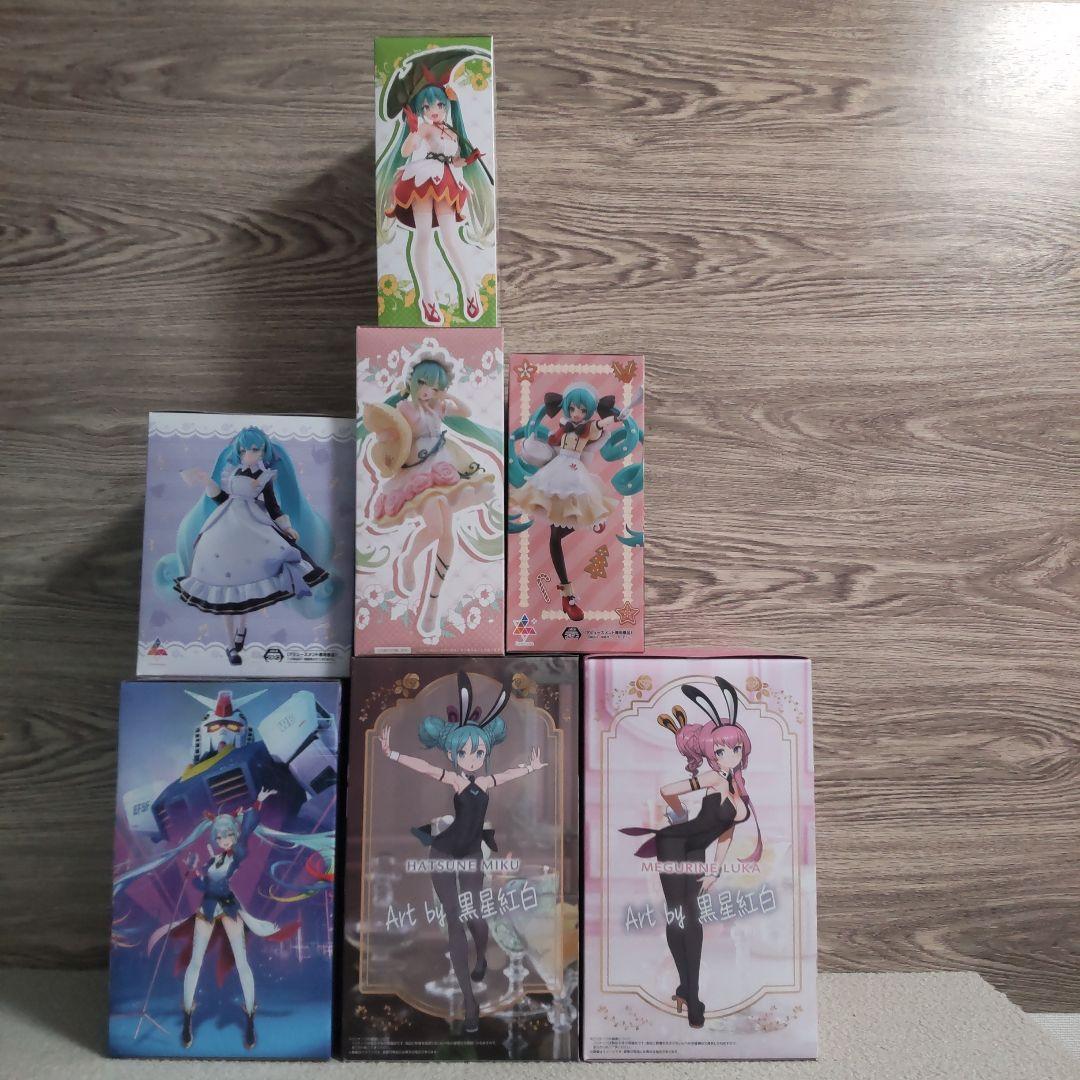 初音ミク　巡音ルカ　フィギュア７点セット　新品未開封　美少女