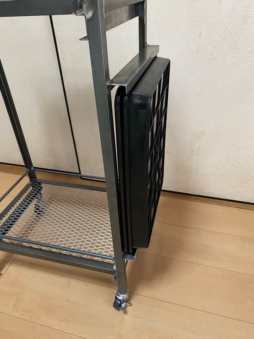 アイアンシェルフ　アイアンラック　植物棚　アガベ