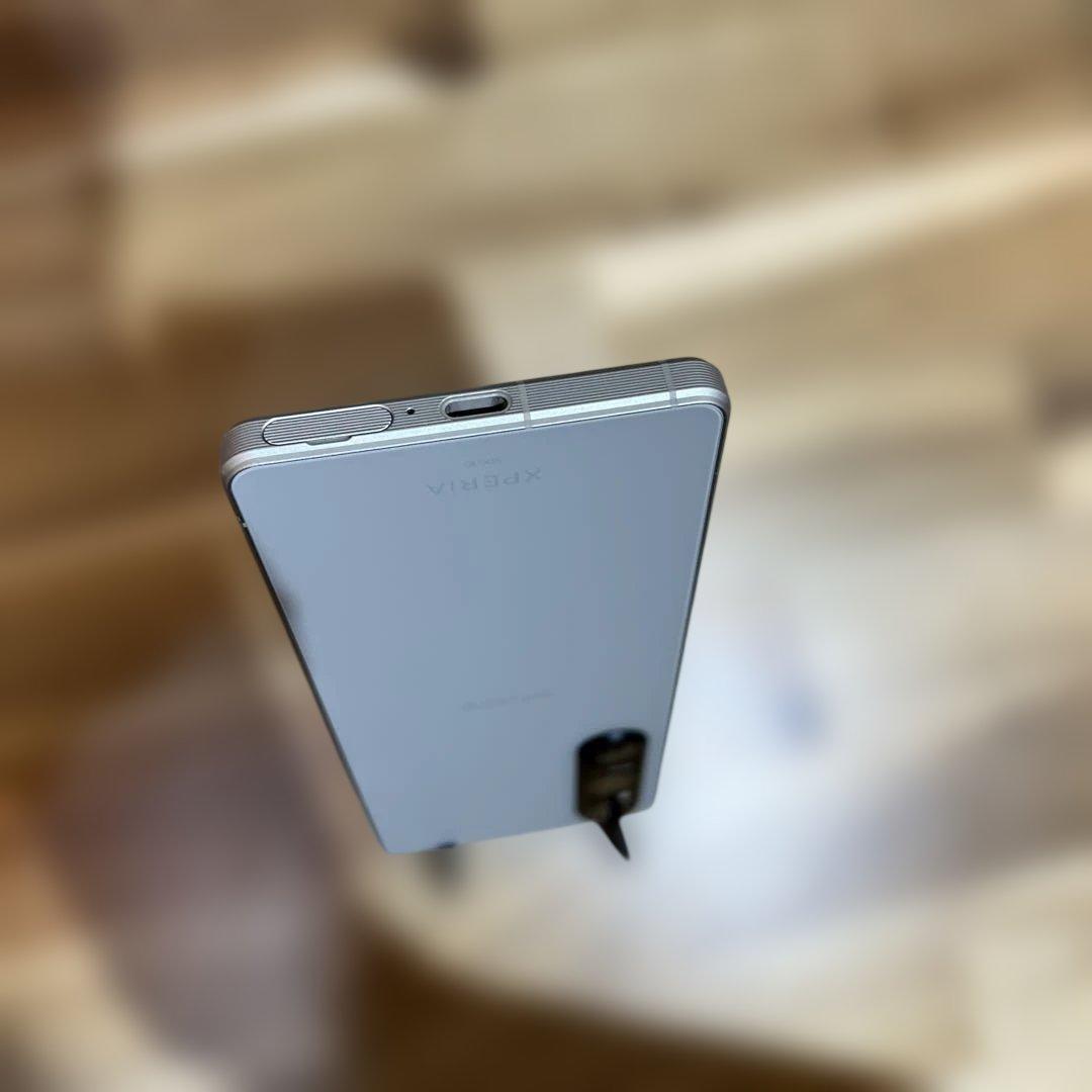 Z422 au SIMフリーXperia 1 V SOG10