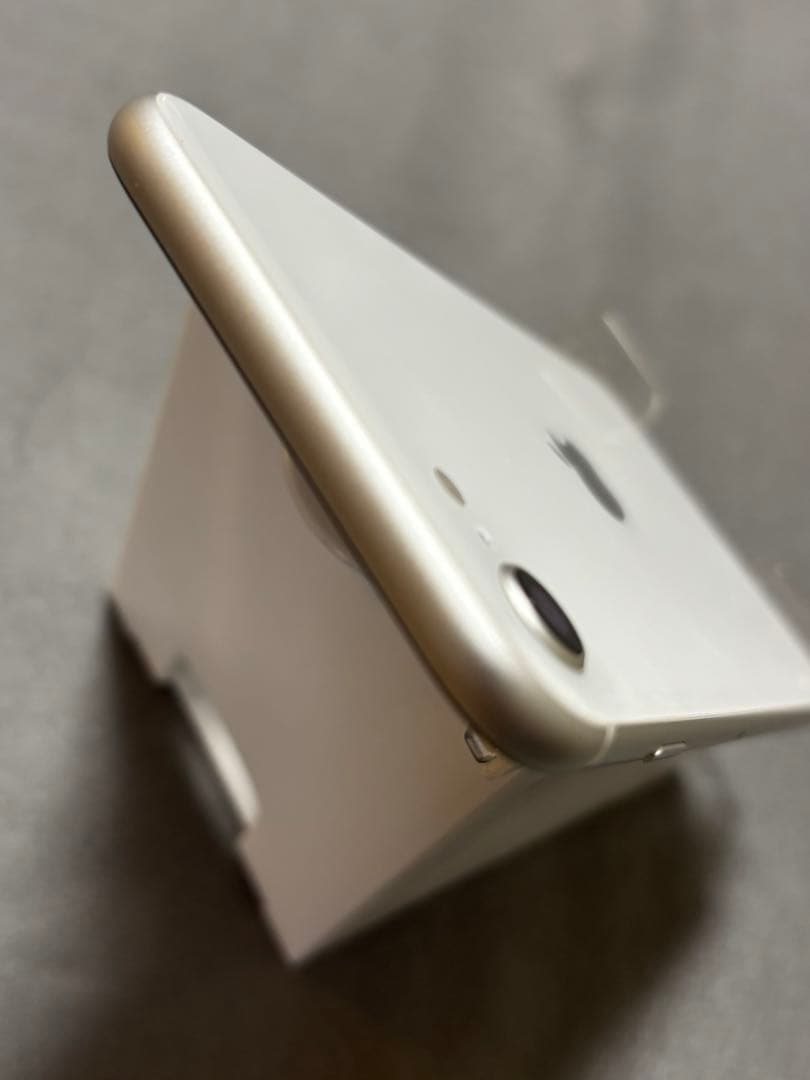 [超美品] iPhone SE 第1世代　128GB