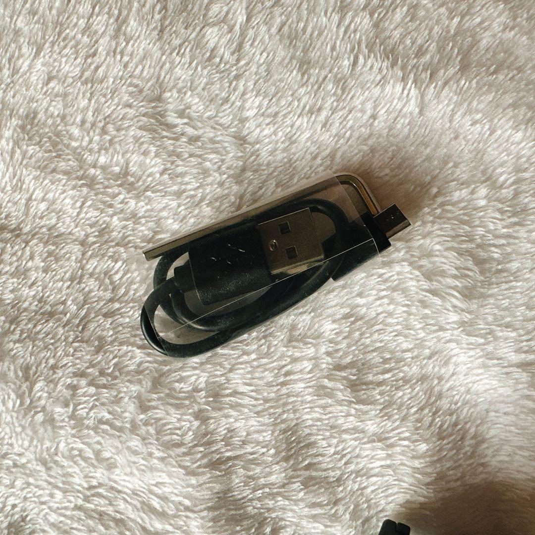 【新品未使用】Pivo AI搭載自動追尾スマホスタンド