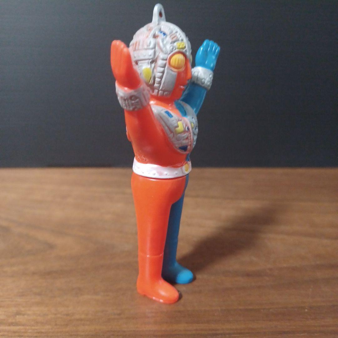 当時物「仮面ライダー」「キカイダー01」「イナズマン」ペンダントトップ３体セット