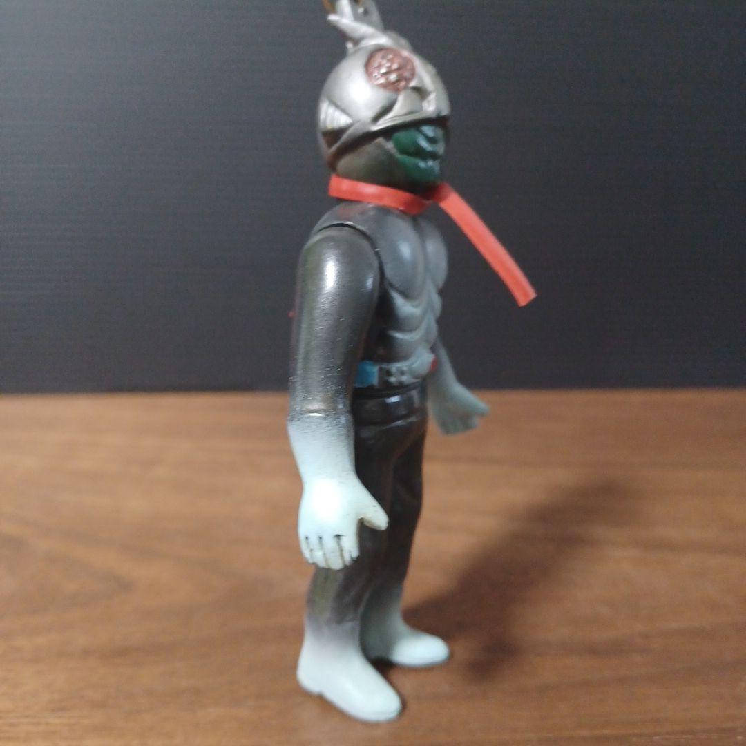 当時物「仮面ライダー」「キカイダー01」「イナズマン」ペンダントトップ３体セット