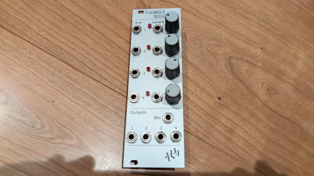 鍵盤楽器 ALM Busy Circuits / Tangle Quartet
