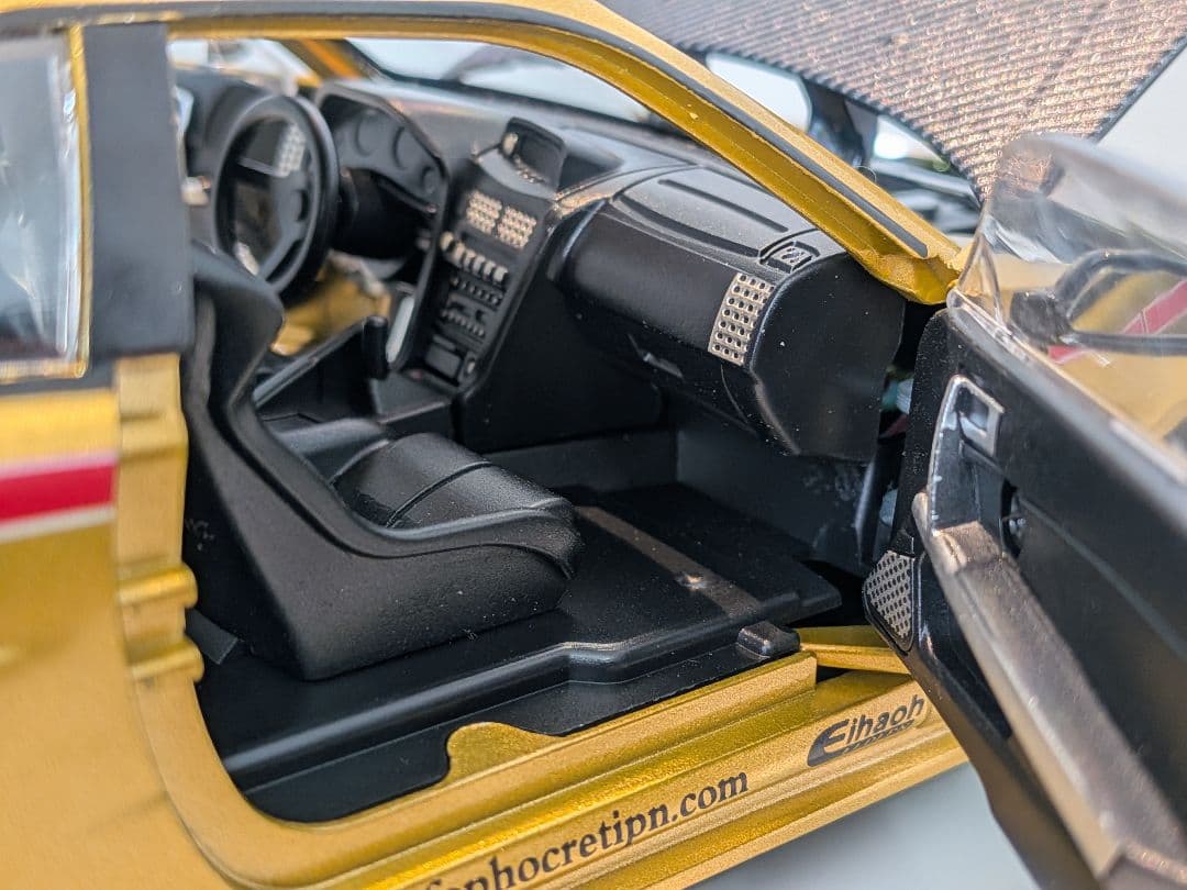 ​R34 GT-R 1/24 ミニカー ゴールド ハンドル連動 常時点灯 検品済