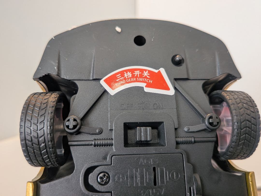 ​R34 GT-R 1/24 ミニカー ゴールド ハンドル連動 常時点灯 検品済