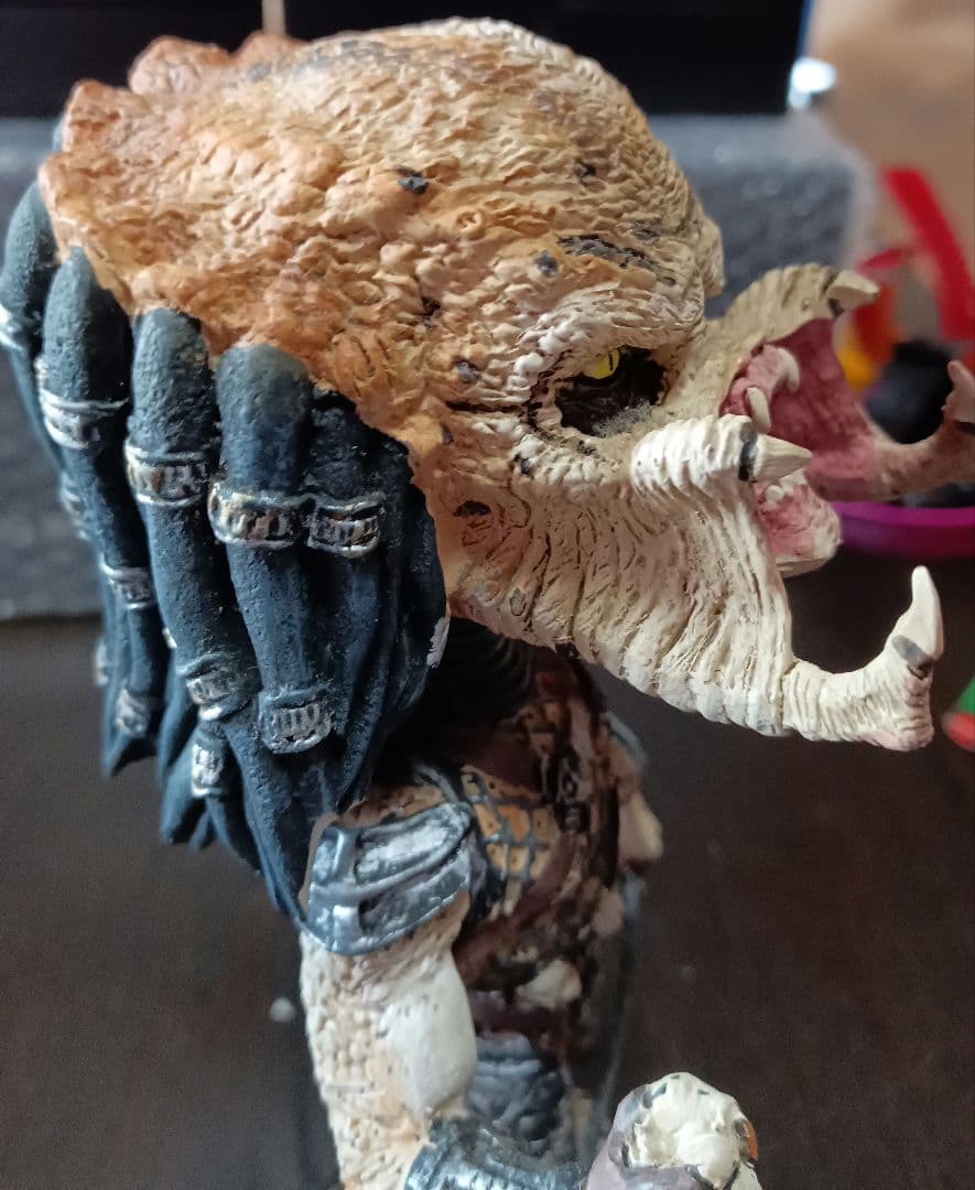 プレデターフィギュア　NECA PREDATOR EXTREME HEAD