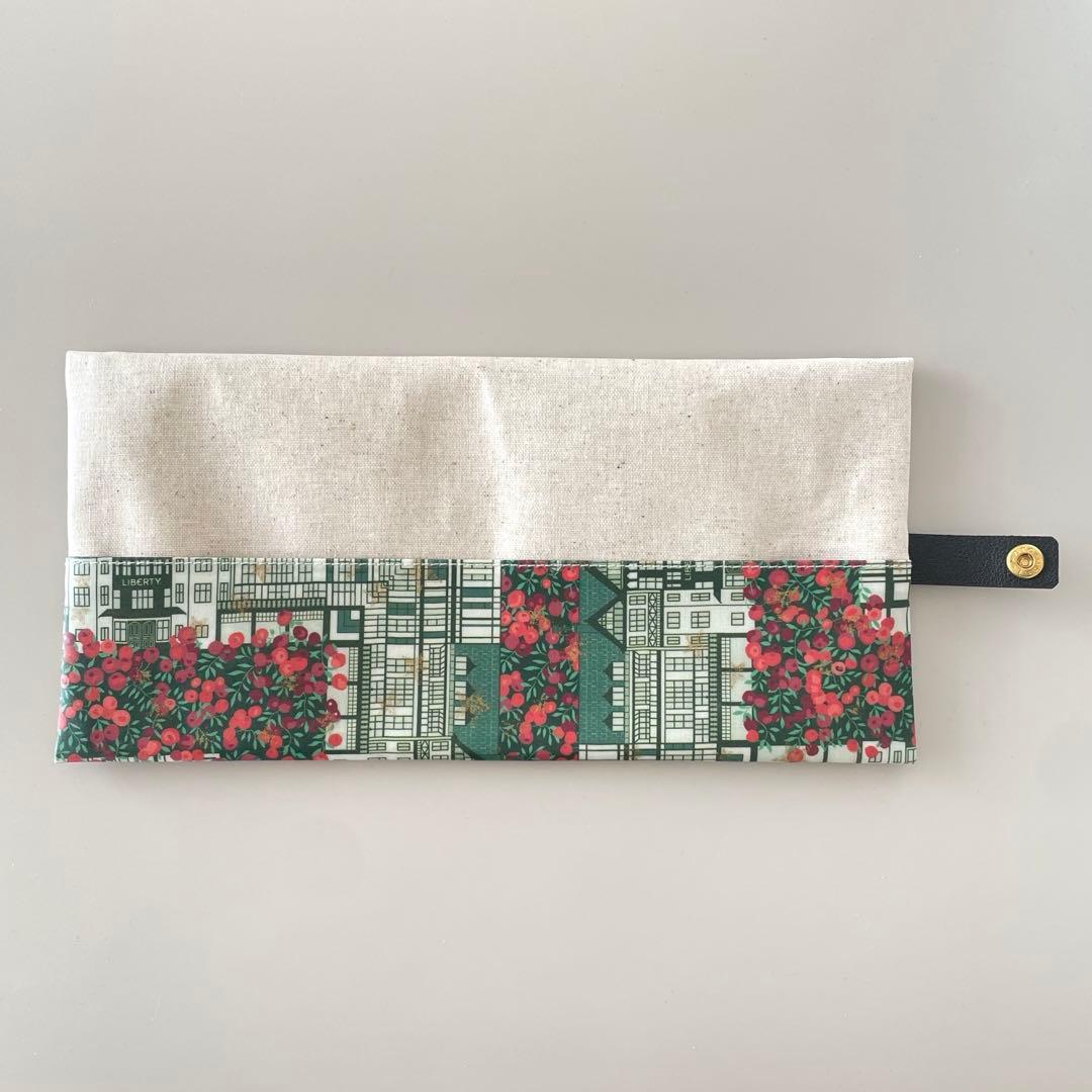 リバティ ラミネート 携帯ティッシュケース〈チュダー・ベリー〉