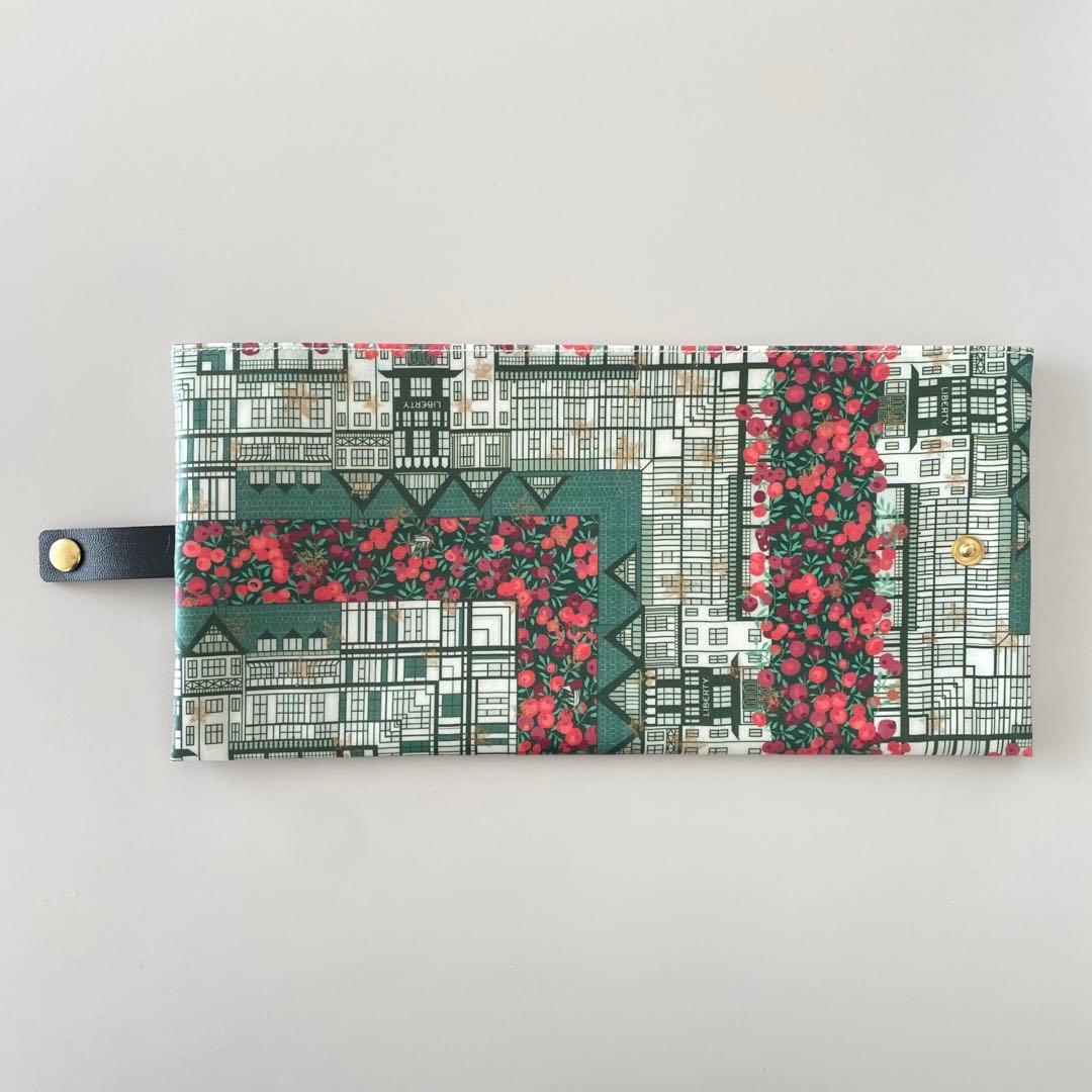 リバティ ラミネート 携帯ティッシュケース〈チュダー・ベリー〉