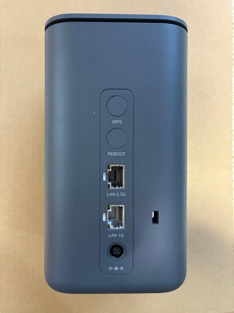 NTTドコモ HR02 モバイルルーター