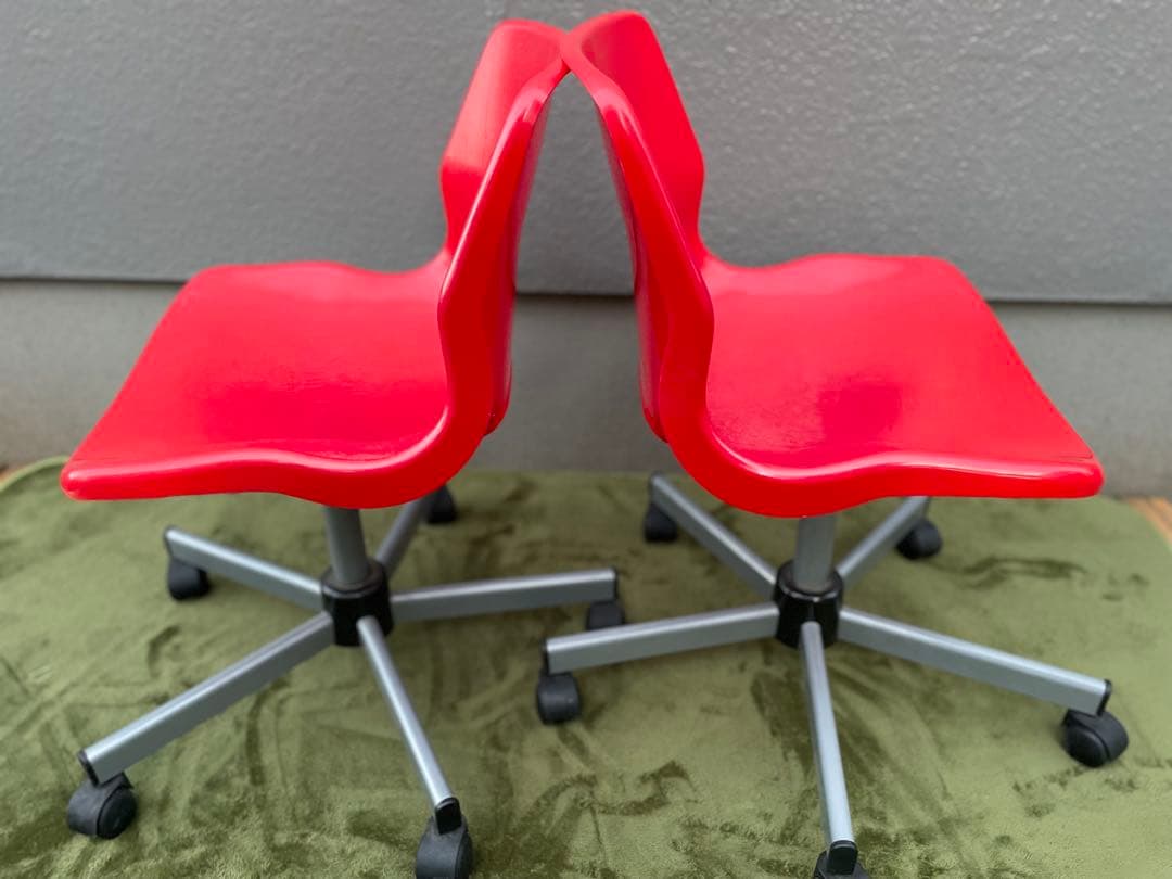 【廃番】2脚セット　IKEA 回転チェア SNILLE スニレ レッド　赤