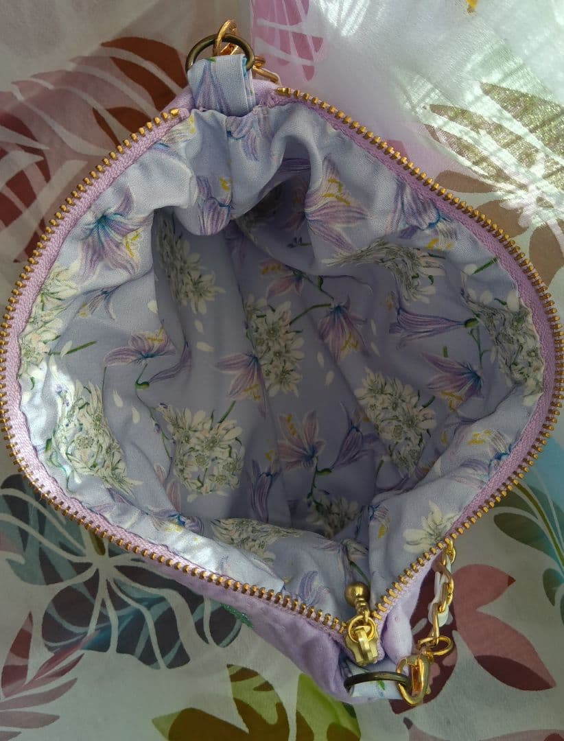 ハワイアンキルト ゲッコーのキラキラトートバッグ(パープル系)