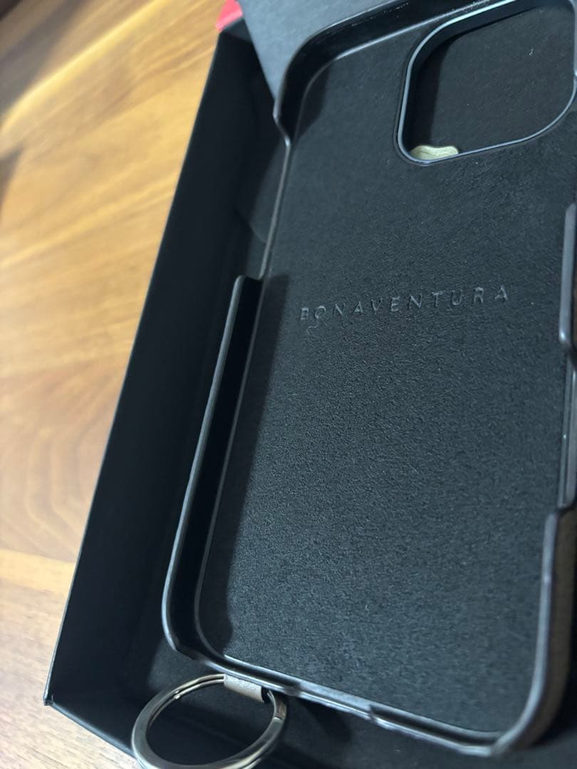 新品同様 ボナベンチュラ BONAVENTURA iPhone16promax