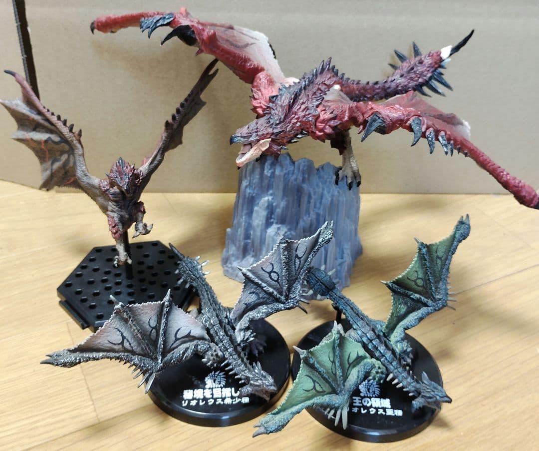 （値下中）モンスターハンター　カプコンフィギュアビルダー、他　花札　33点セット