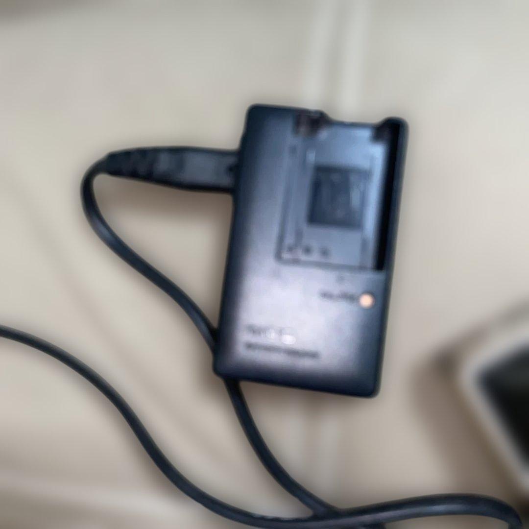 CASIO EXILIM 12.1MP コンパクトデジタルカメラ