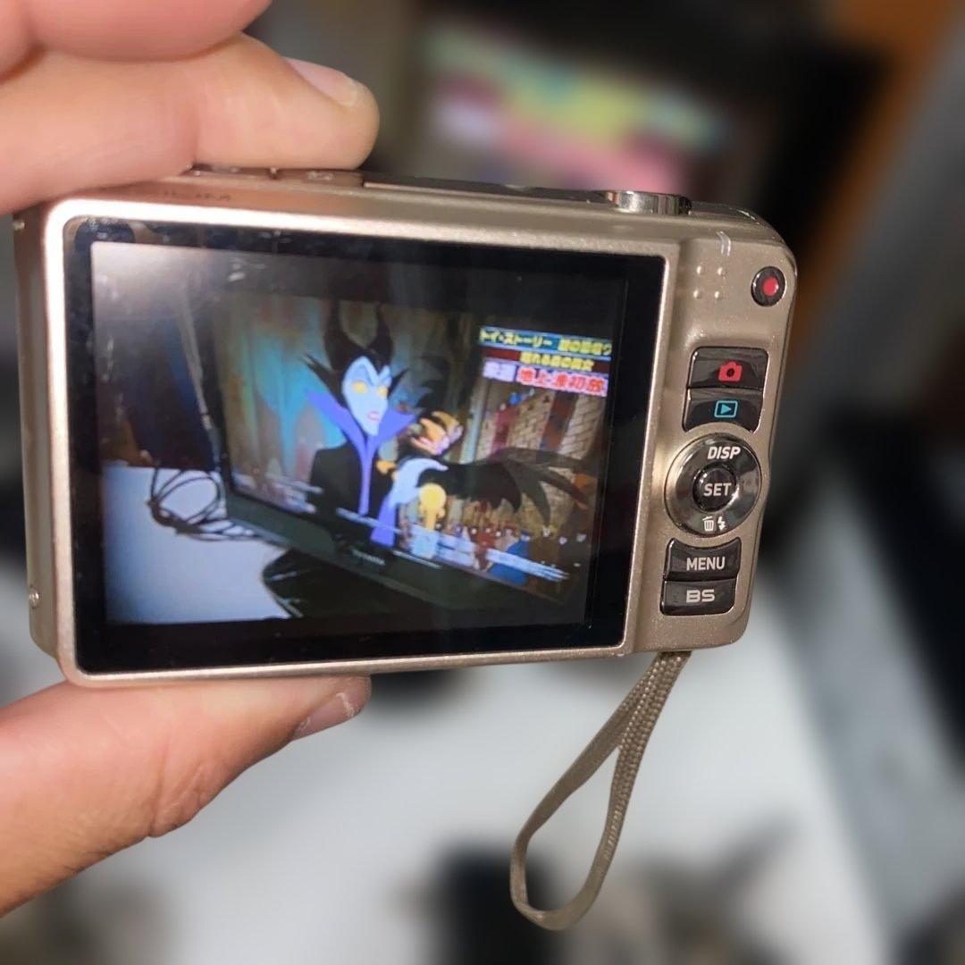 CASIO EXILIM 12.1MP コンパクトデジタルカメラ