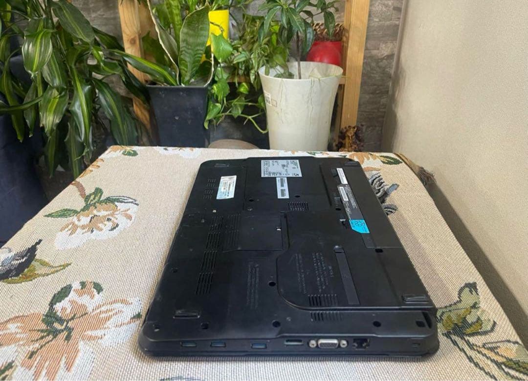 Windows 11搭載 ノートPC 富士通 LIFEBOOK AH77/G