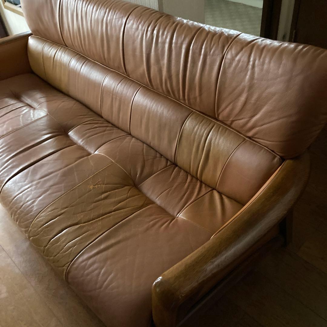 チターノブランド(本革張り3人掛けソファ)