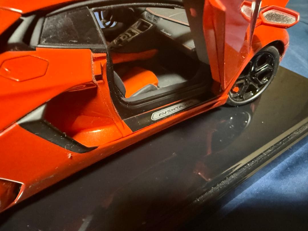 1/18 オートアート　AUTOart アヴェンタドール　オレンジ