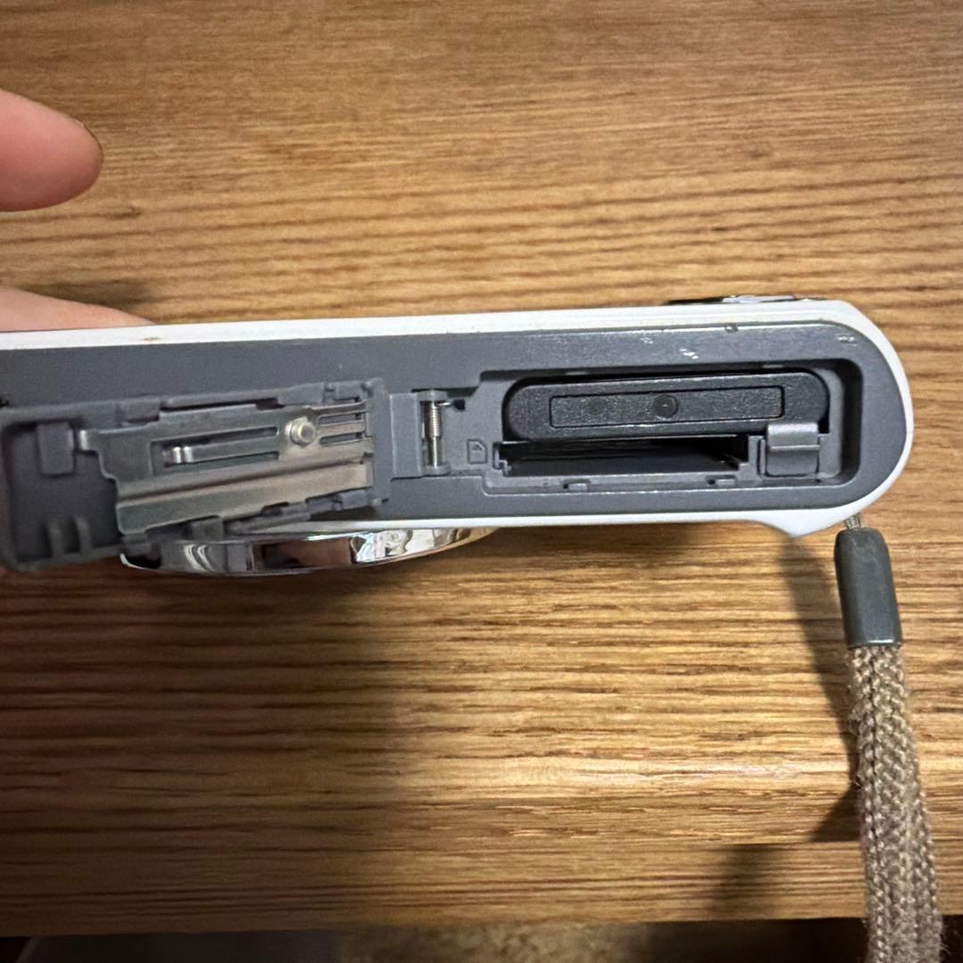 CASIO EXILIM EX-ZS180 シルバー デジタルカメラ