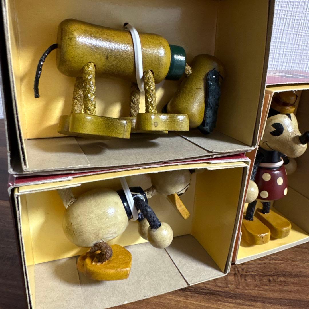 ヤングエポック Disney レトロトイコレクション