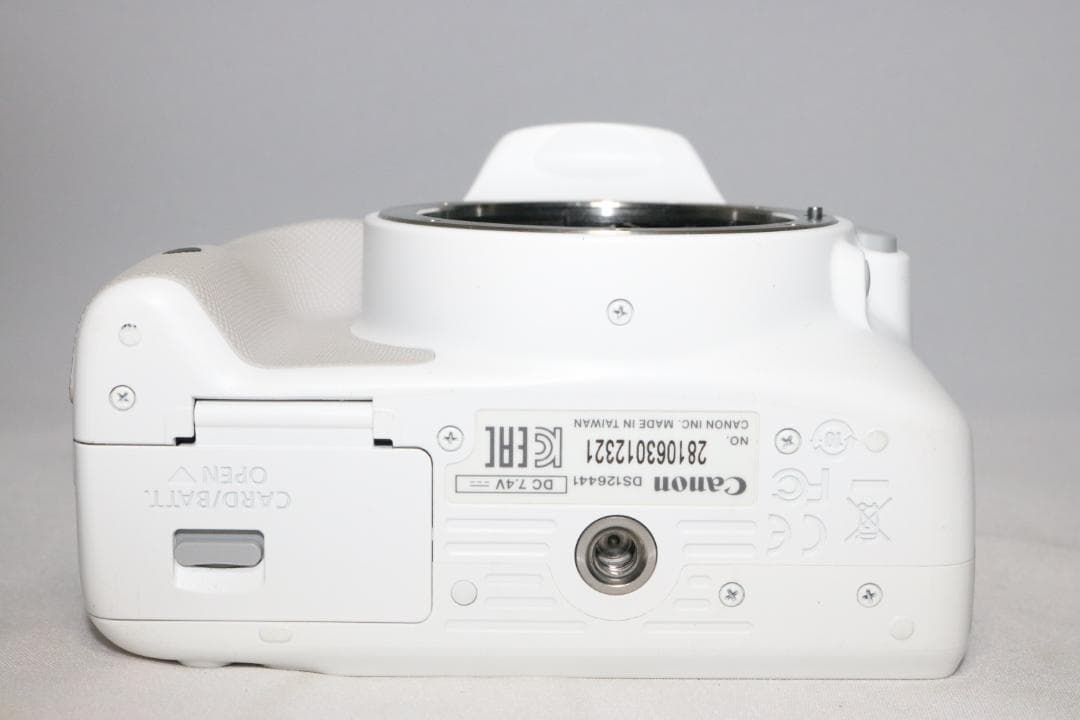 ⭐希少カラーホワイト⭐初心者様おすすめ⭐スマホ転送⭐Canon kiss X7