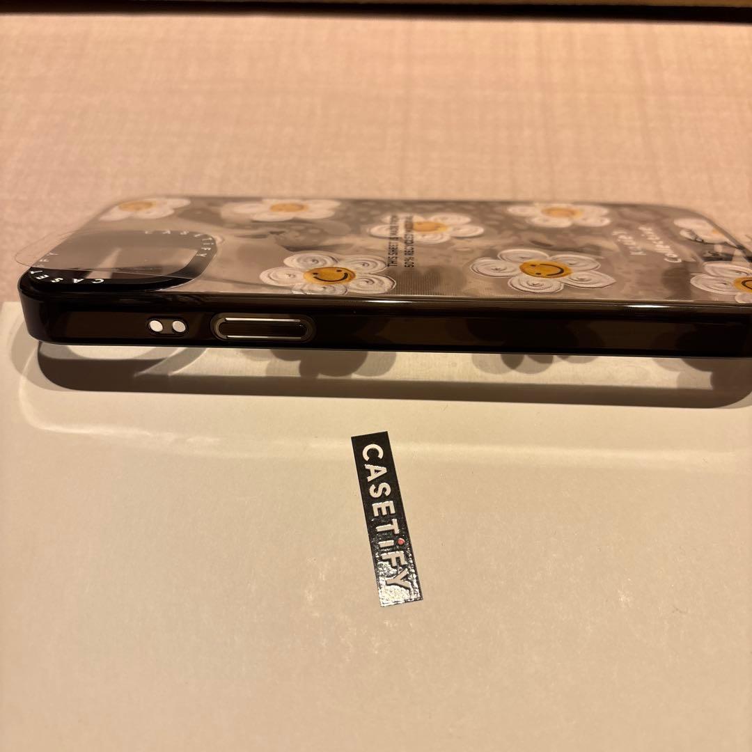 CASETiFY iPhone15plus ケースカバー　花柄　ケースティファイ