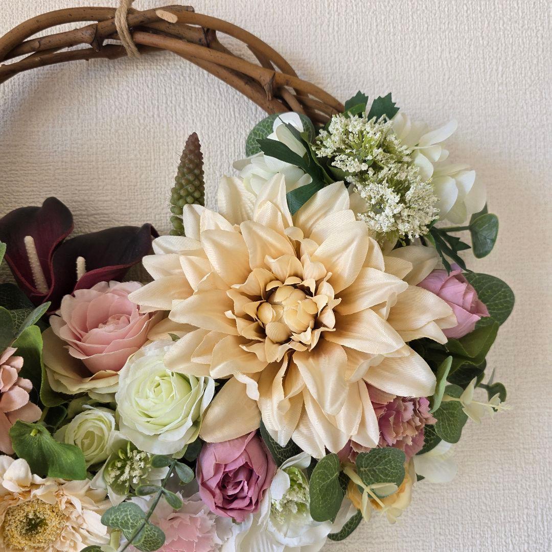 フラワーリース 初春月 2 咲き誇る花たちの花かご 超特大 玄関リース 造花