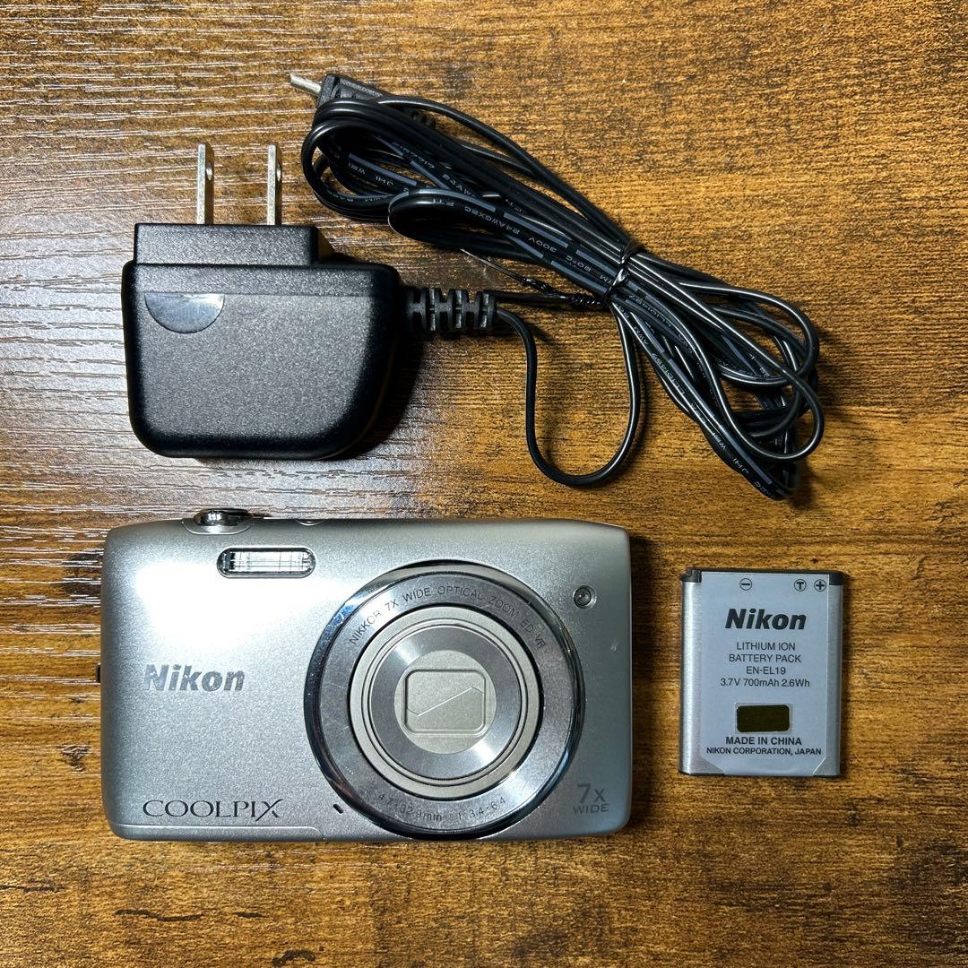 ジャンク NIKON ニコンCOOLPIX S3500コンパクトデジタルカメラ