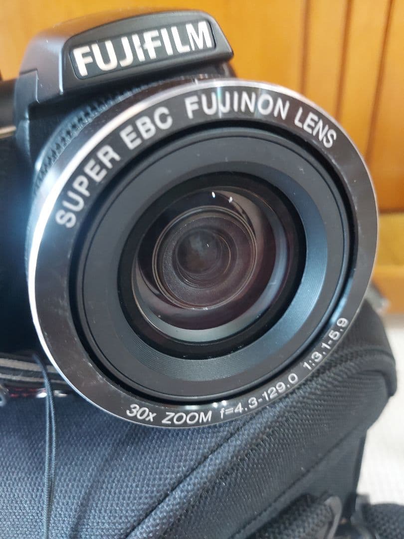 デジタルカメラ FinePix S4500