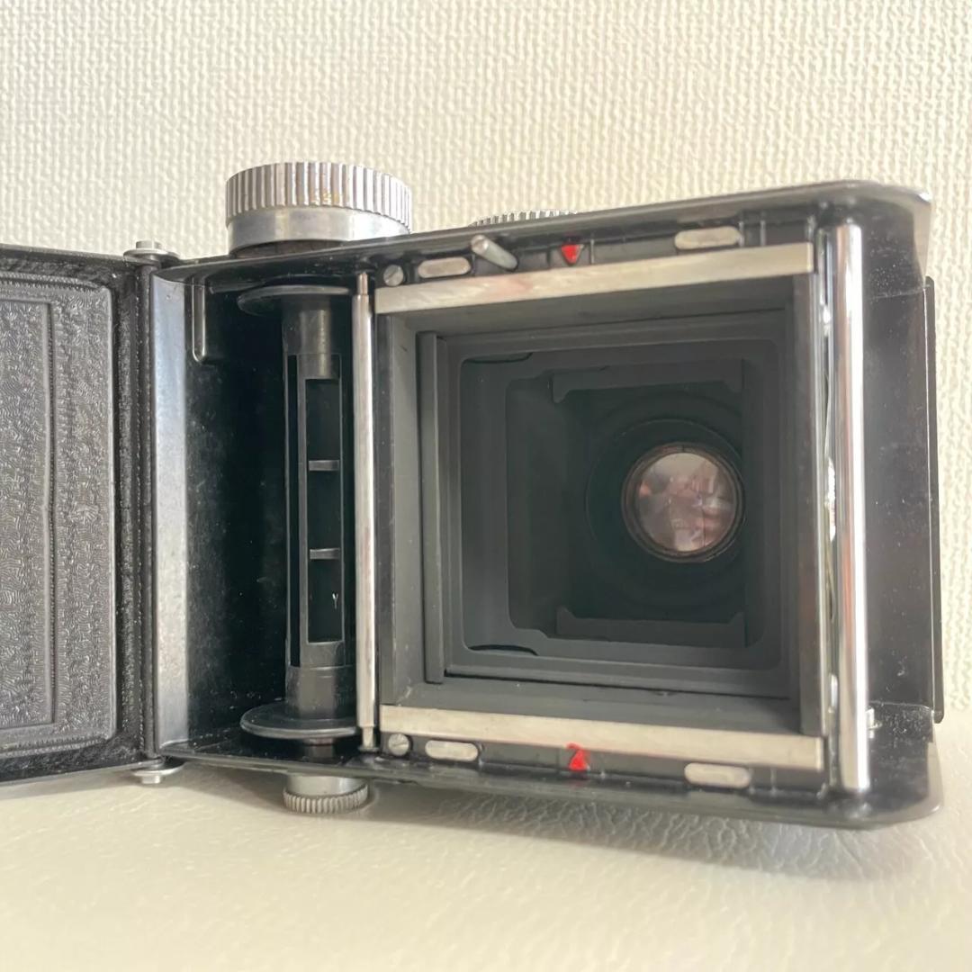 【完動品・美品】 Yashicaflex NEW B 二眼レフカメラ #204