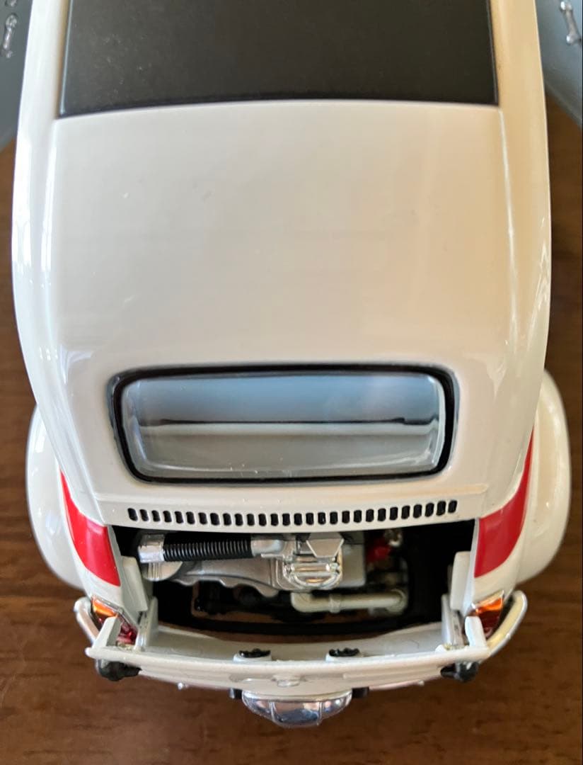 ロードシグネチャー 1/18フィアット アバルトFIATABARTH695SS