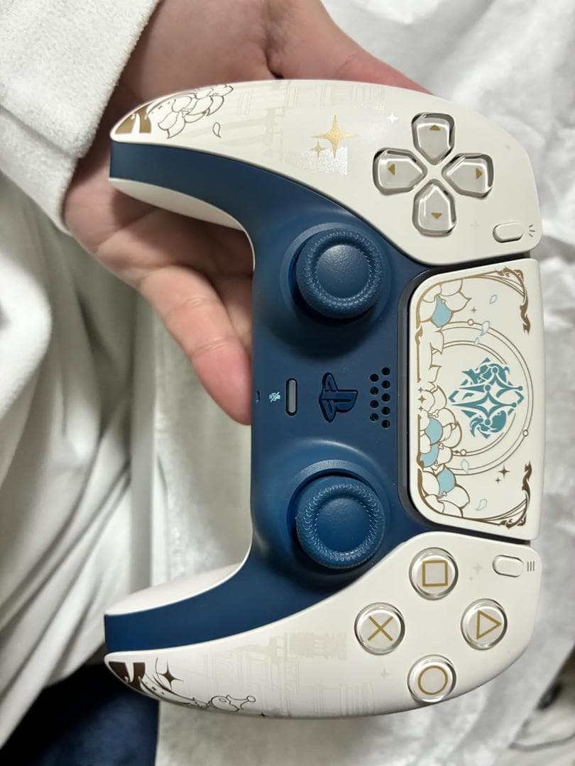 【純正品】DualSense ワイヤレスコントローラー ヴォルカニック レッド.