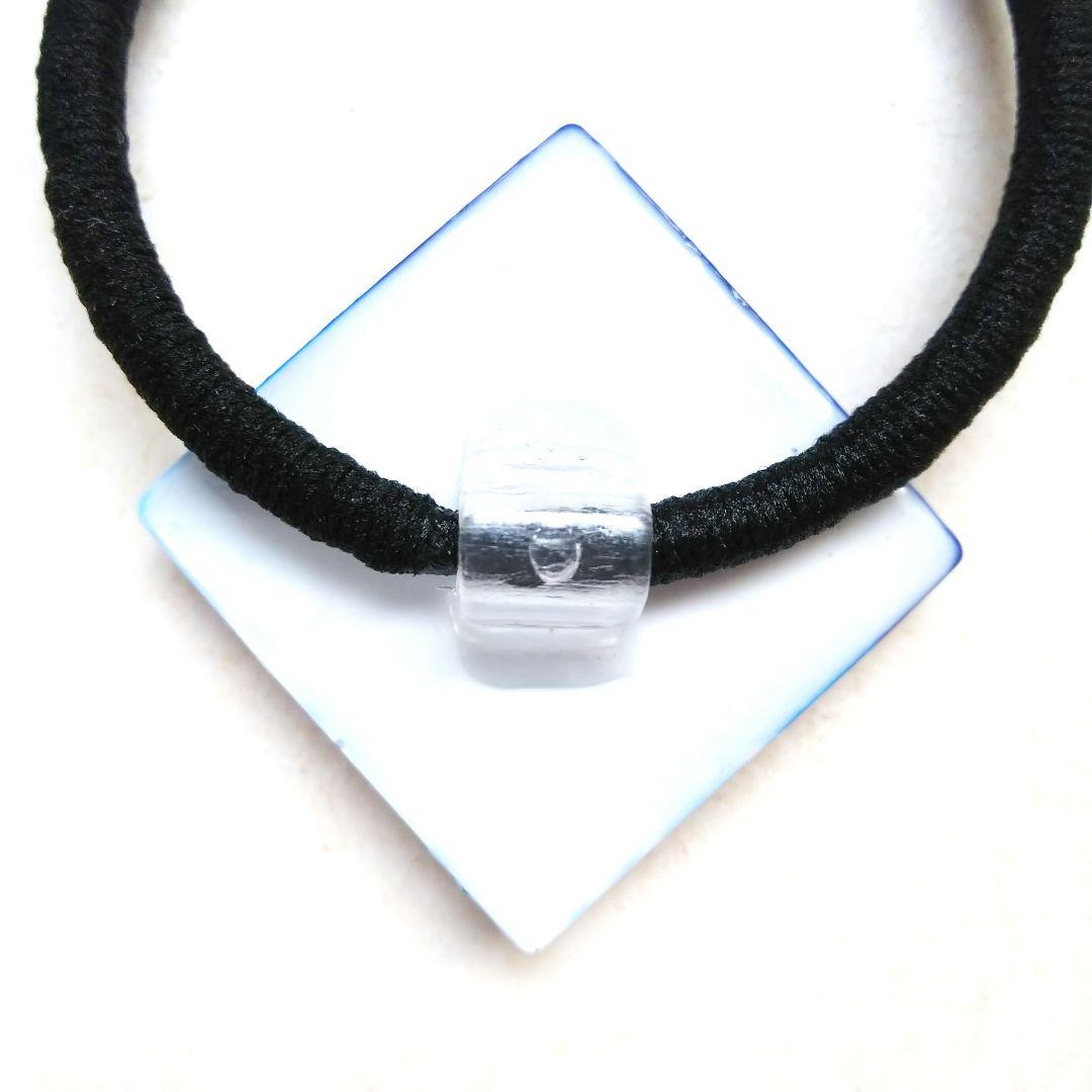 ヘアゴム レジン スクエアー型 爽やかお花と蝶々