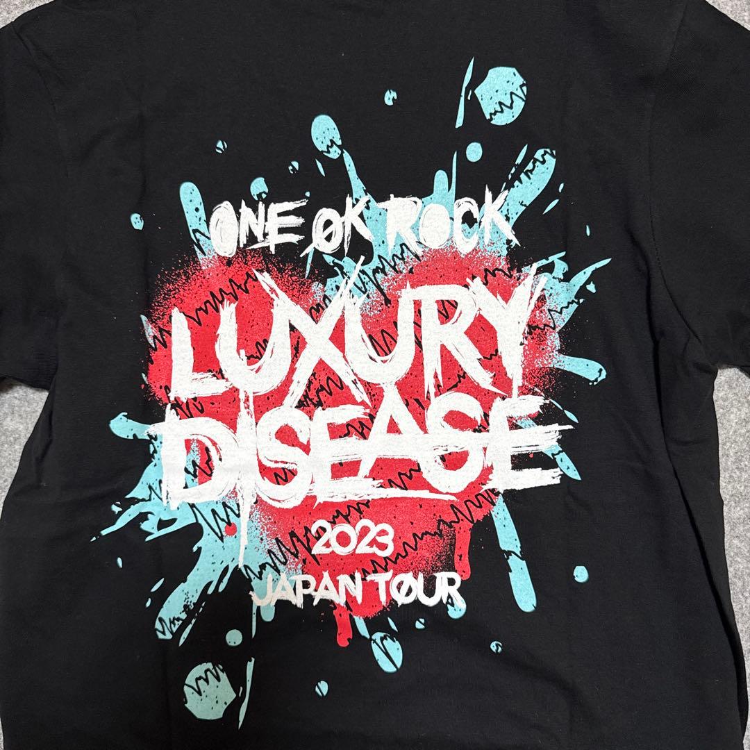 ✨ONE OK ROCK 2023 ハート グラフィックTシャツ ブラック