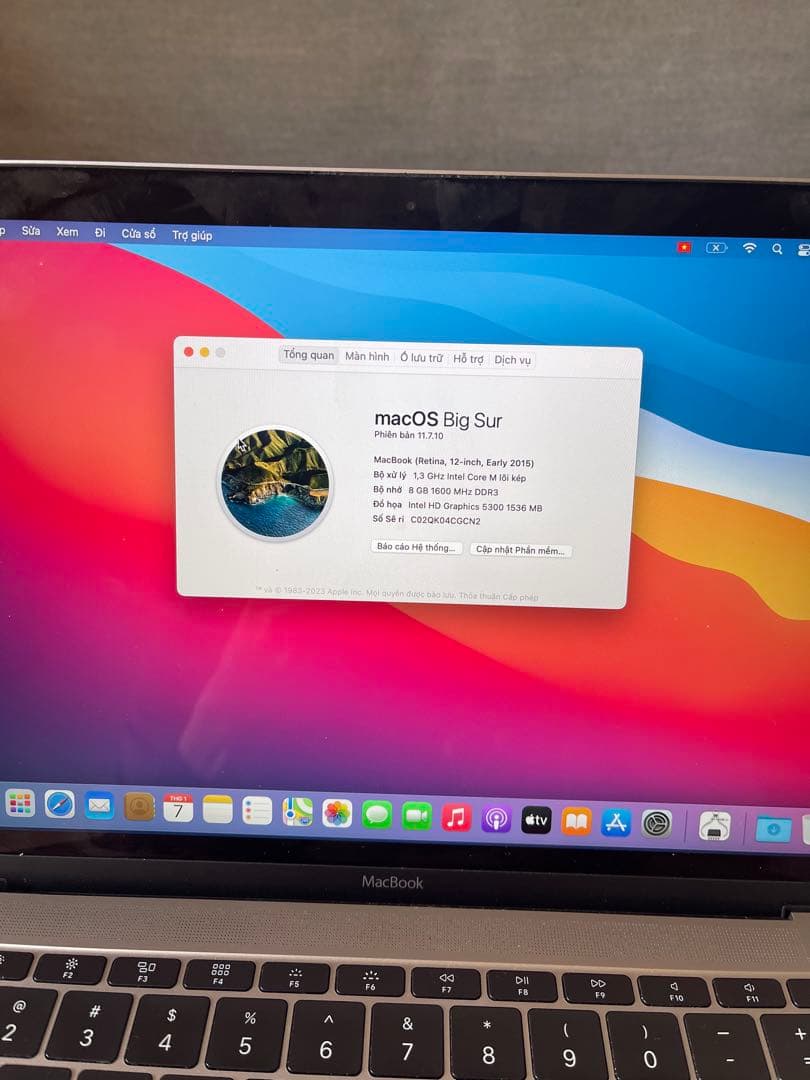 MacBook 256GB SSD 8GBメモリ