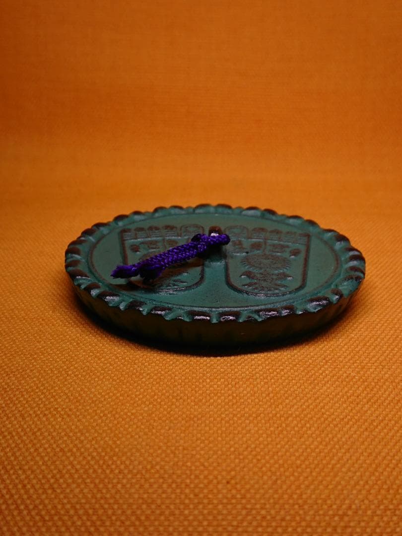 仏教美術　仏足石印　金属　オブジェ　置物　インテリア　工芸品　美術品　A1210